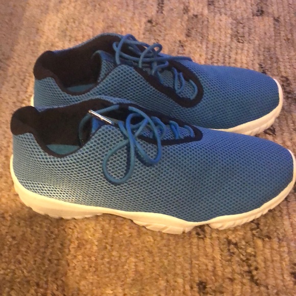 Size 10 Nike air Jordan future low blue brand new - Picture 3 of 11